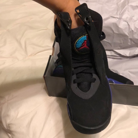 5y Air Jordan 8 Retro (GS) - Picture 6 of 8